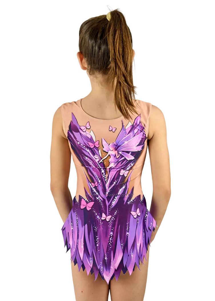 Maillot de gimnasia rítmica sin mangas con degradados morados y detalles de brillantes sobre base color carne.