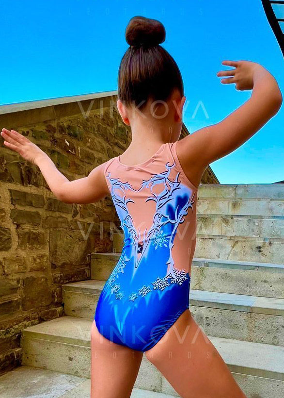 Maillot de gimnasia rítmica sin mangas en color azul profundo con estampados invernales para entrenamiento