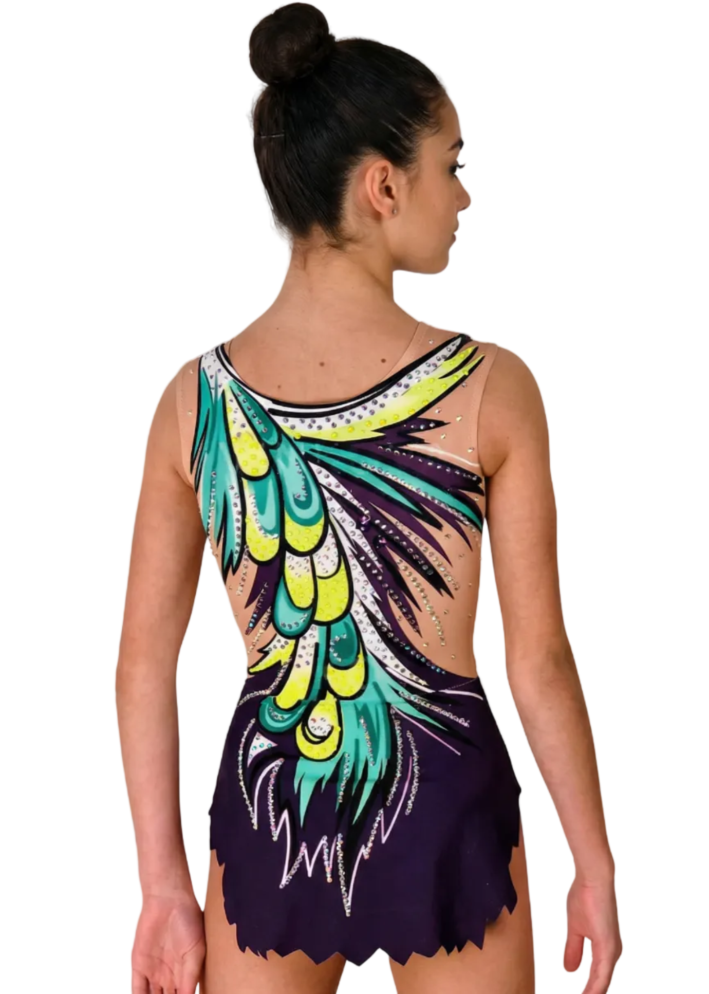 Purple rhythmic leotard with mesh, rhinestones and a large green-yellow feather design creating a dynamic and striking style.
Purple rhythmic gymnastics leotard with mesh, rhinestones and an asymmetrical green and yellow feather motif in a vibrant style.
Back of a purple rhythmic leotard with mesh, rhinestones and a large green and yellow feather design in an energetic style.