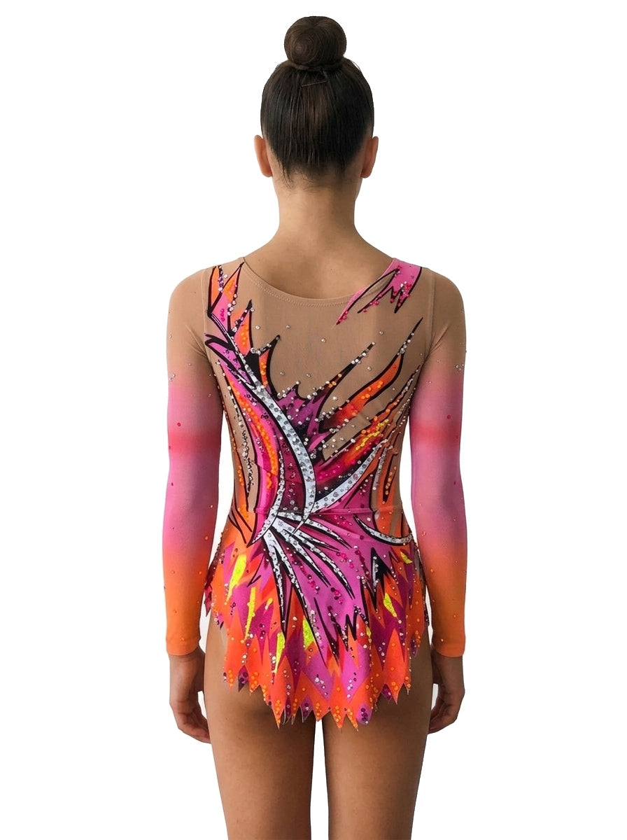 Justaucorps Bora Vinkova, dos : rose et orange, lignes courbes noires, manches longues.