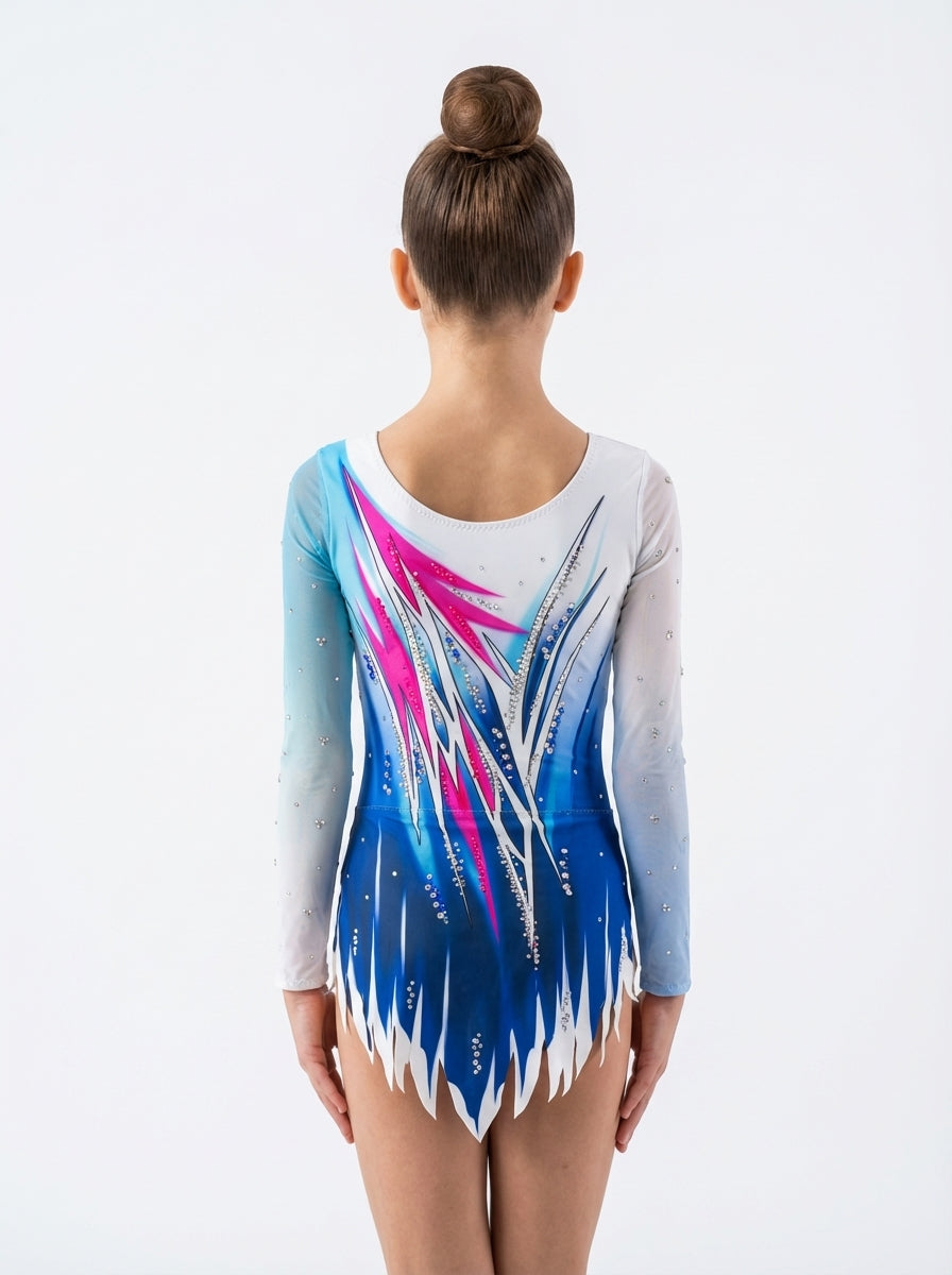 Maillot rítmica elástico diseño asimétrico azul y fucsia con strass modelo Washington