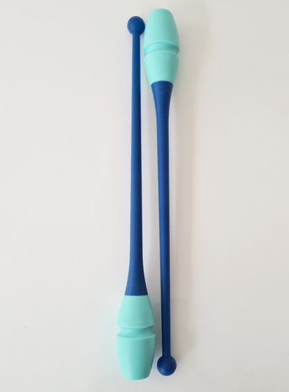 Par de mazas Dvillena & Vinkova engarzables color navy con cabeza celeste, aparato de calidad.