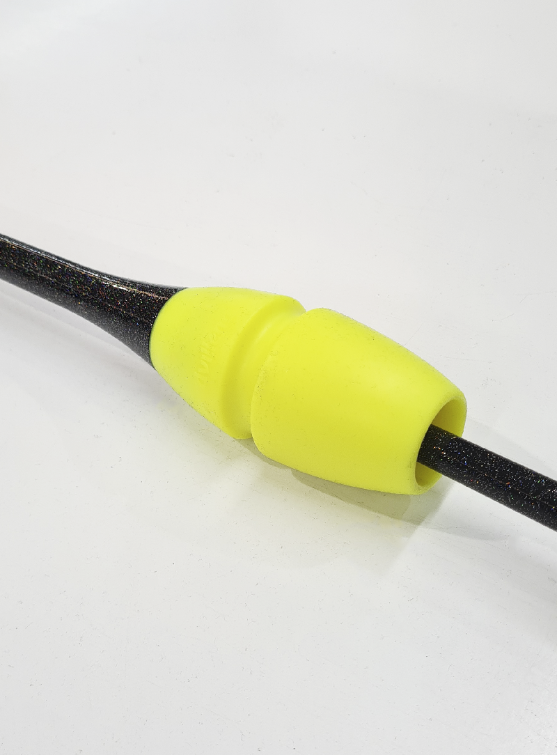 Mazas de competición homologadas FIG 45cm negro glitter y amarillo